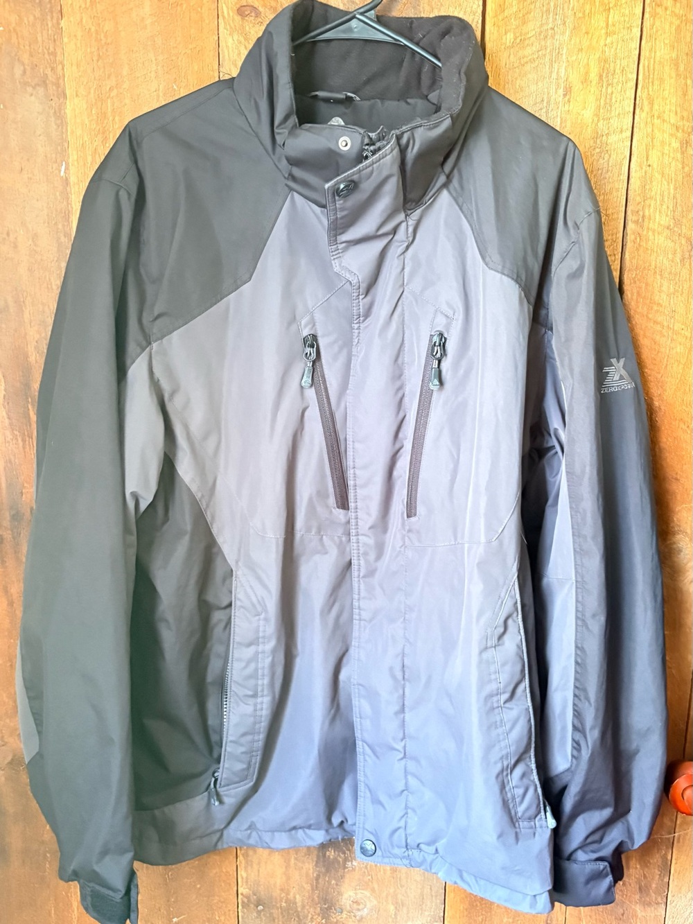 ZeroXposur Men's Two-Tone Black and Gray Performance Jacket XL